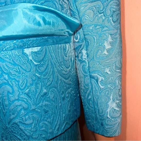 Talbots 8P, paisley embroidered blue sleeveless dress with matching crop jacket - Picture 12 of 13